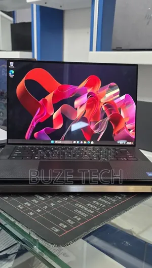 New Laptop Dell Precision 5560 16GB Intel Core i7 SSD 512GB