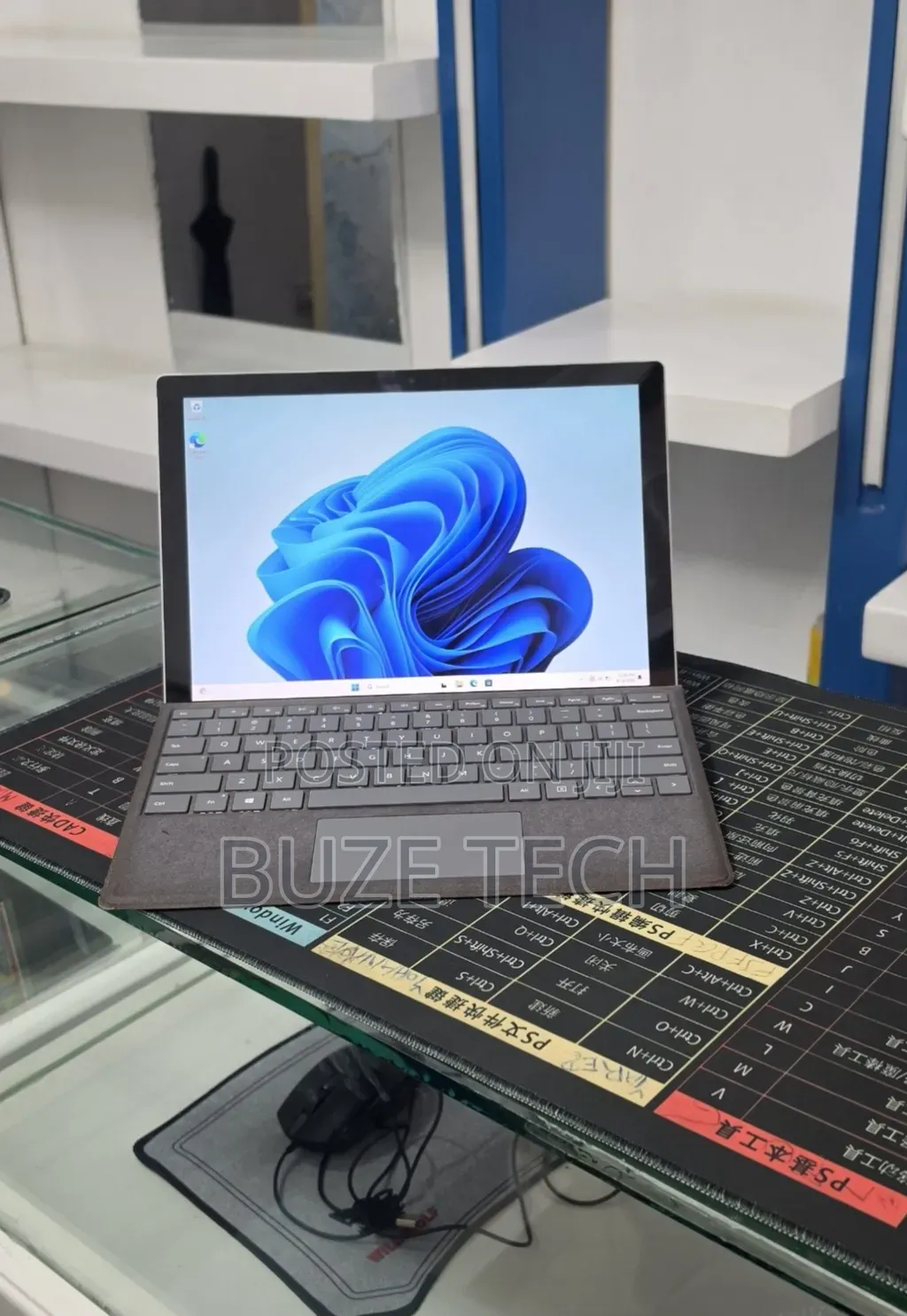 New Laptop Microsoft Surface Pro 7 32GB Intel Core i7 SSD 1T