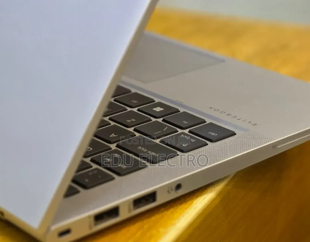 New Laptop HP EliteBook x360 1030 G8 16GB Intel Core i5 SSD 512GB