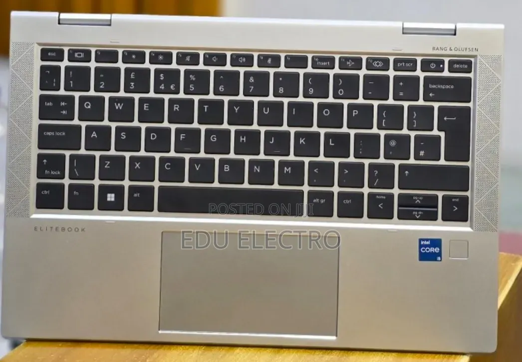 New Laptop HP EliteBook x360 1030 G8 16GB Intel Core i5 SSD 512GB