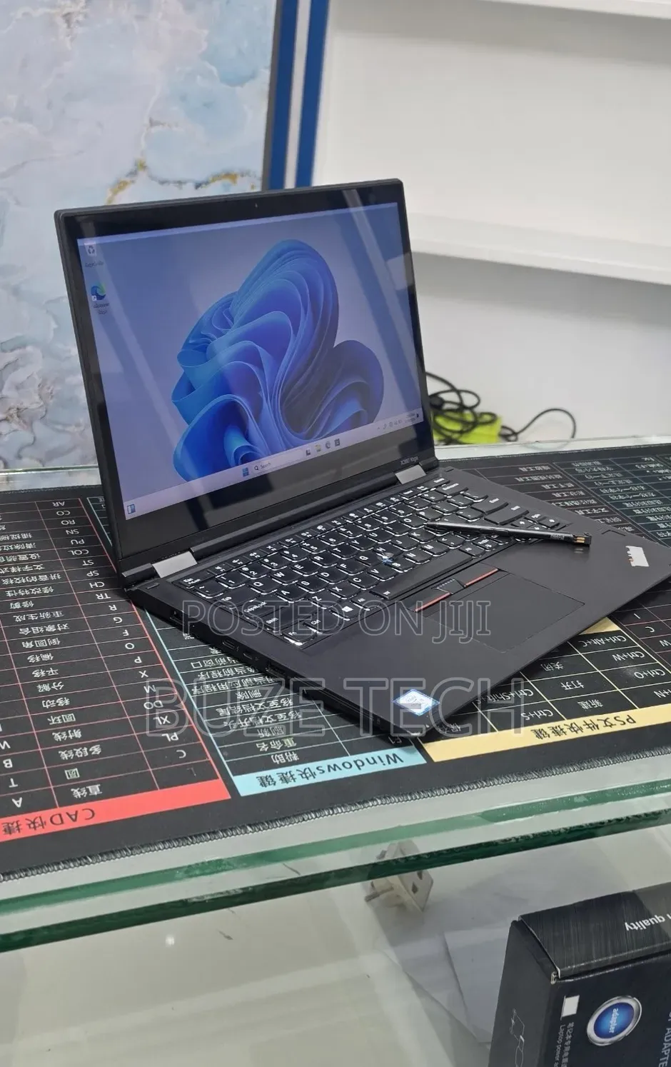 New Laptop Lenovo ThinkPad X380 Yoga 16GB Intel Core i5 SSD 256GB