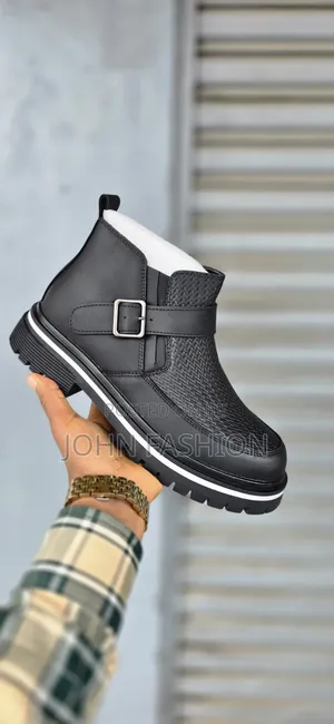 New Fashion Shoe's Puts