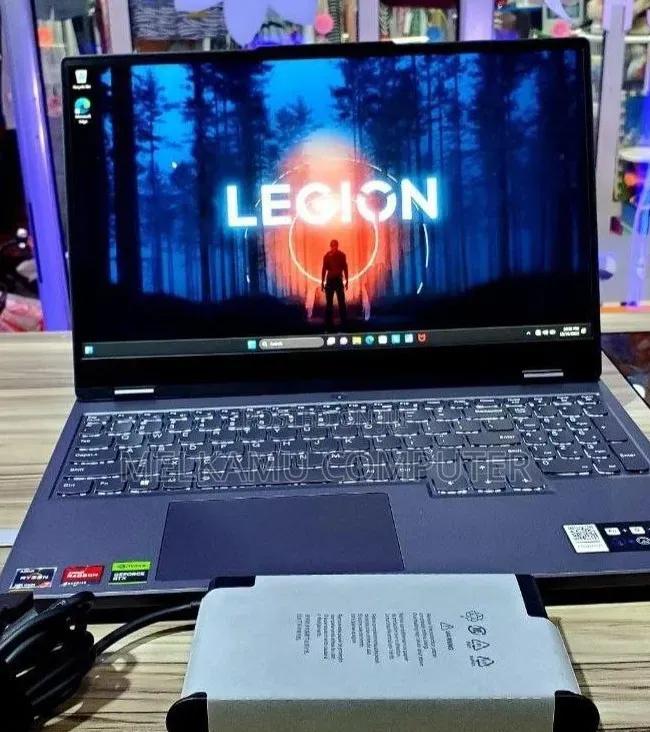 New Laptop Lenovo Legion 5 16GB AMD Ryzen 7 SSD 512GB