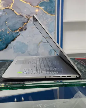 New Laptop HP Envy 17 16GB Intel Core i7 HDD 1T