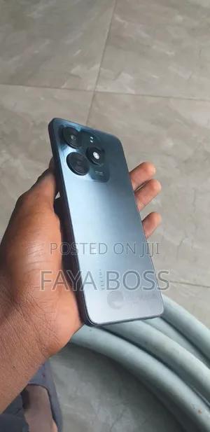 New Tecno Spark 20 128 GB Black