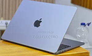 New Laptop Apple MacBook Air 2022 M2 8GB Apple M2 SSD 256GB