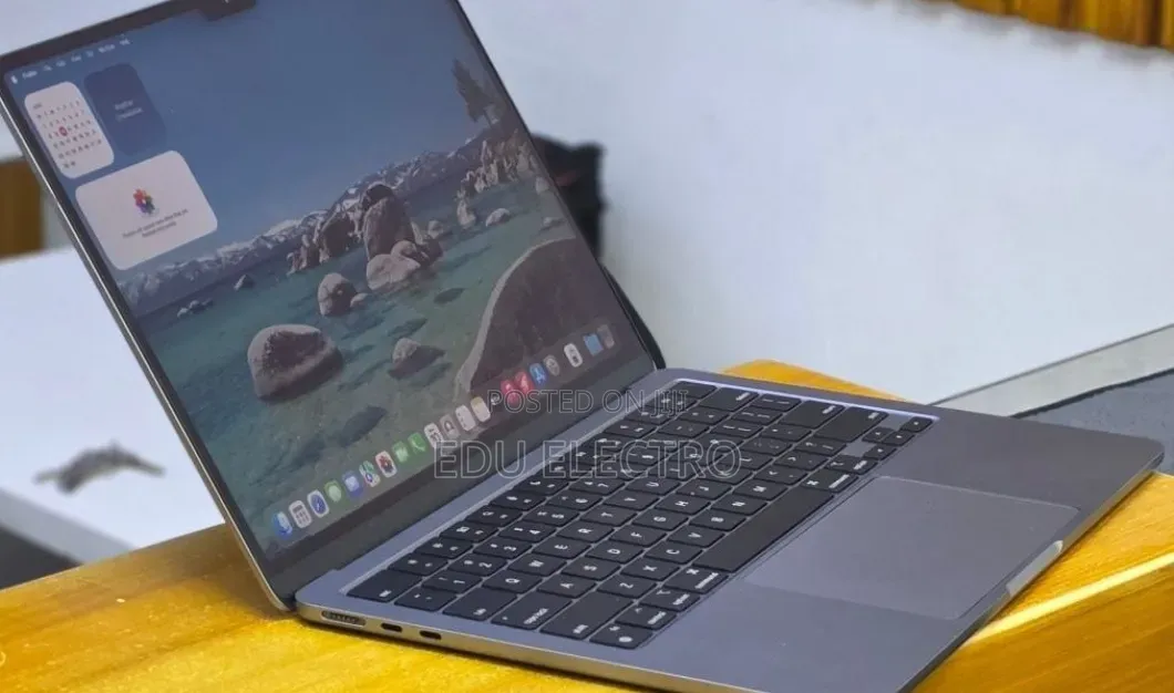New Laptop Apple MacBook Air 2022 M2 8GB Apple M2 SSD 256GB