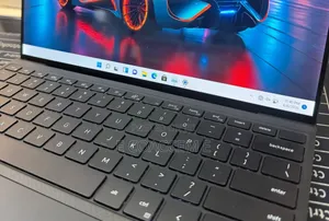 New Laptop Dell 16GB Intel Core i7 SSD 512GB
