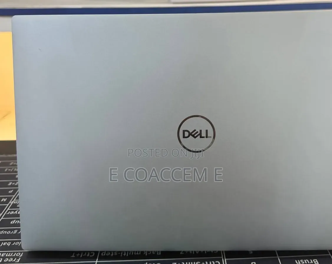 New Laptop Dell 16GB Intel Core i7 SSD 512GB