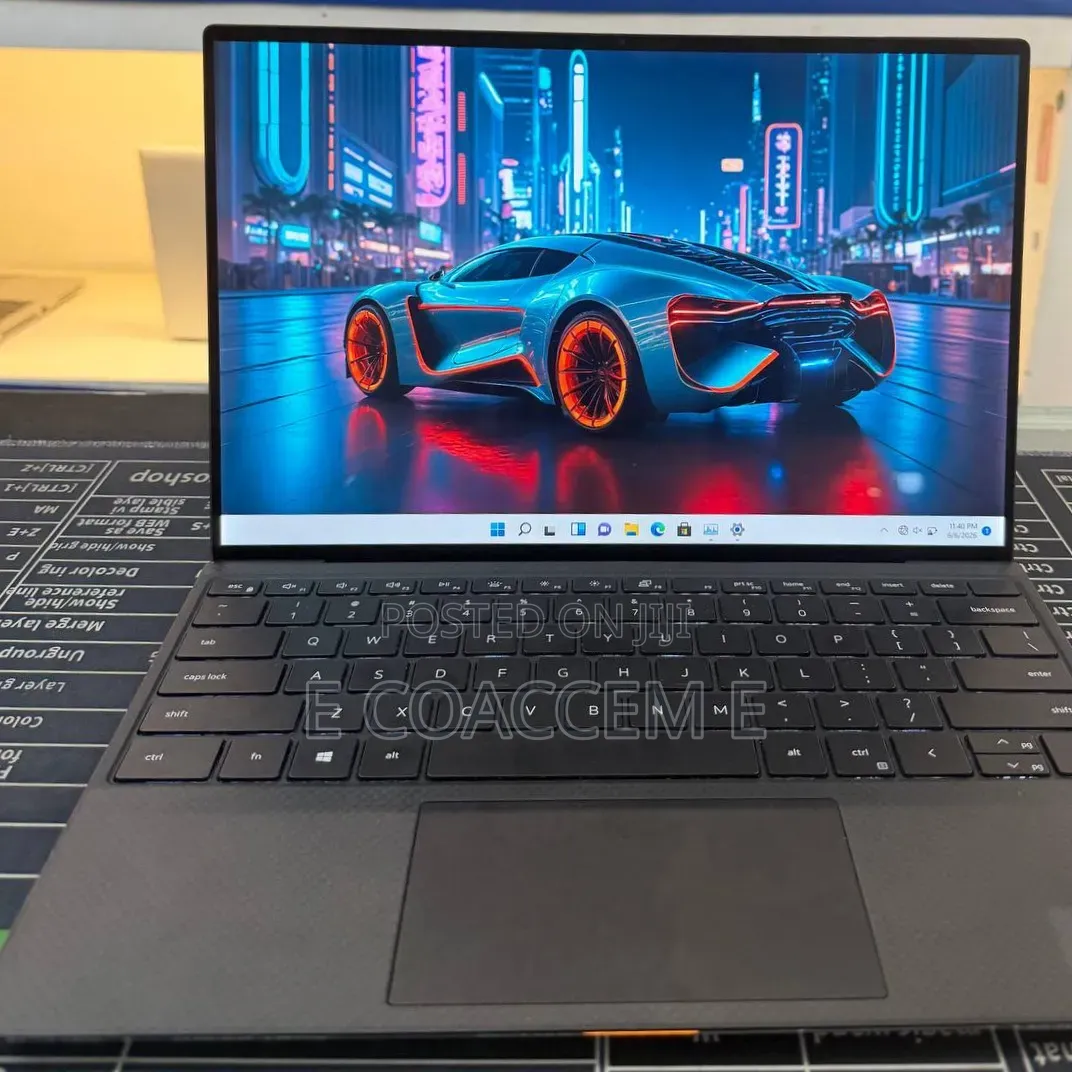 New Laptop Dell 16GB Intel Core i7 SSD 512GB