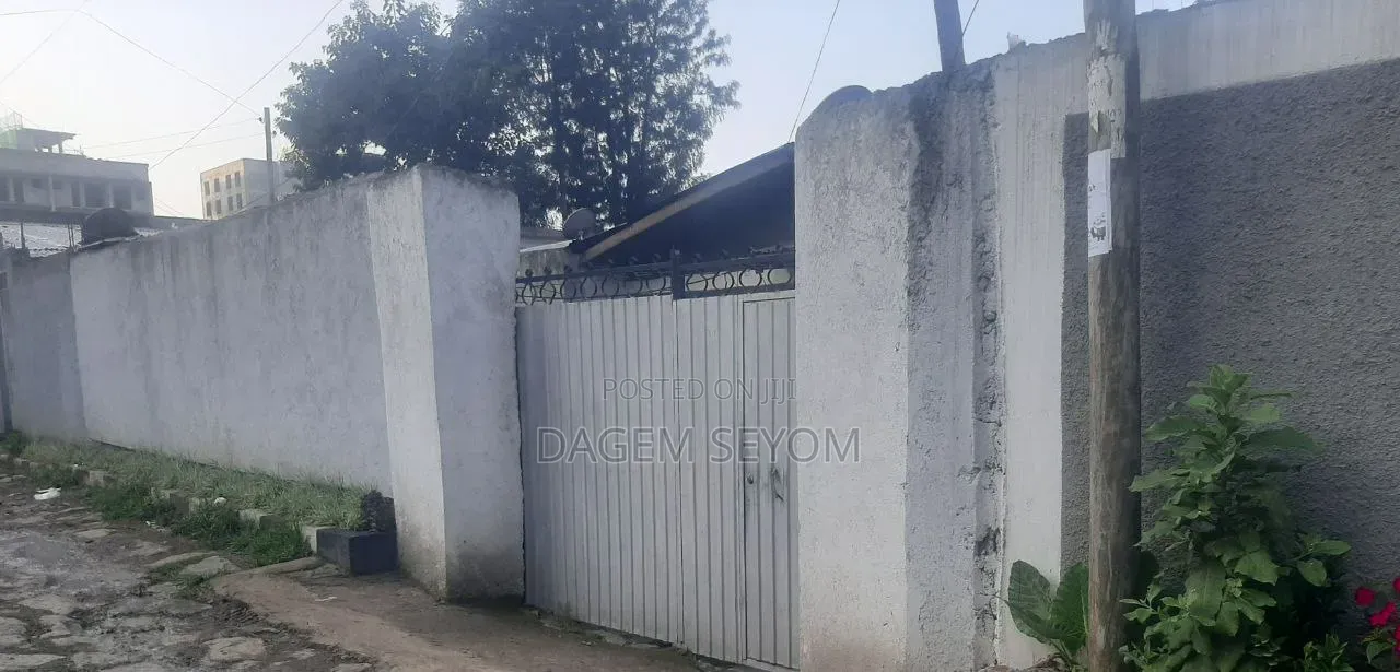 Furnished 2bdrm House in Bole for sale