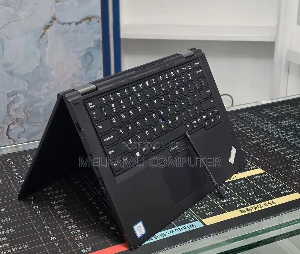 New Laptop Lenovo ThinkPad X380 Yoga 16GB Intel Core i5 SSD 256GB