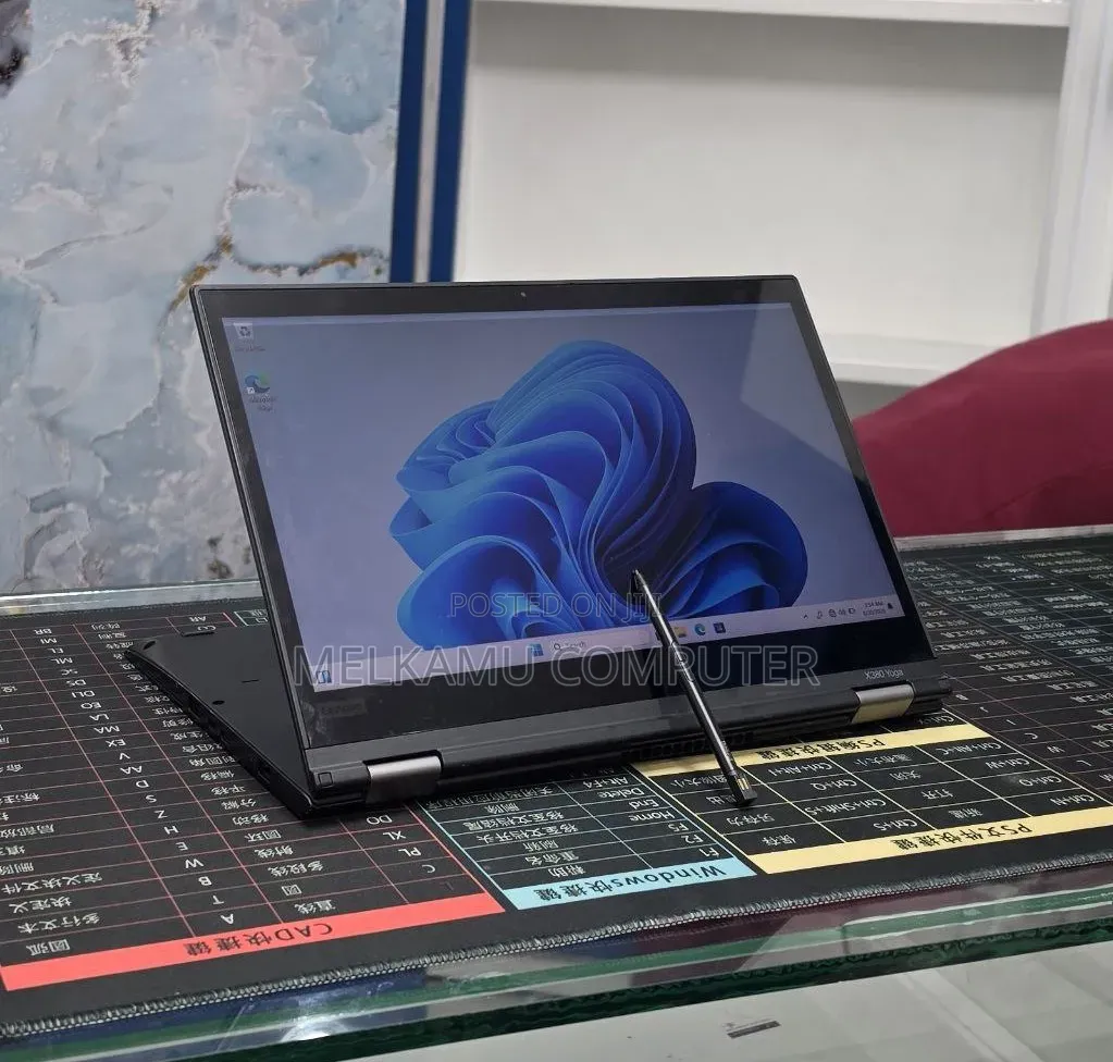 New Laptop Lenovo ThinkPad X380 Yoga 16GB Intel Core i5 SSD 256GB