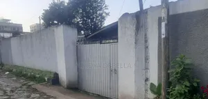 6bdrm House in Megenagna 24 Kebela, Bole for sale