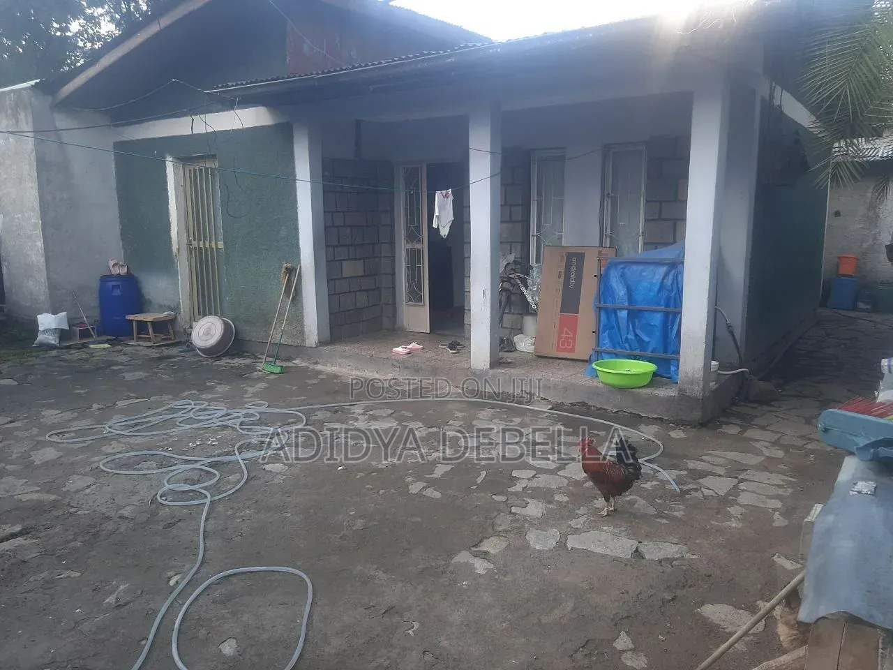 6bdrm House in Megenagna 24 Kebela, Bole for sale