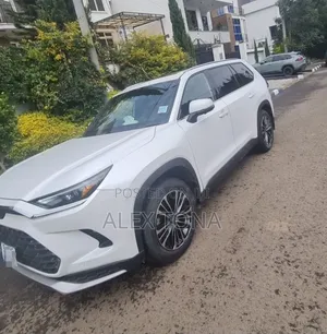 Toyota Grand Highlander Hybrid 2025 White