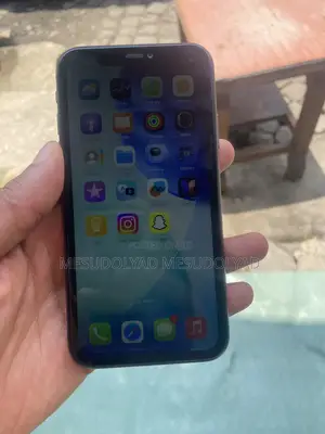 Apple iPhone 11 64 GB Black