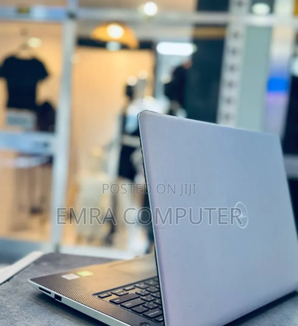 New Laptop Dell 8GB Intel Core i5 SSD 256GB