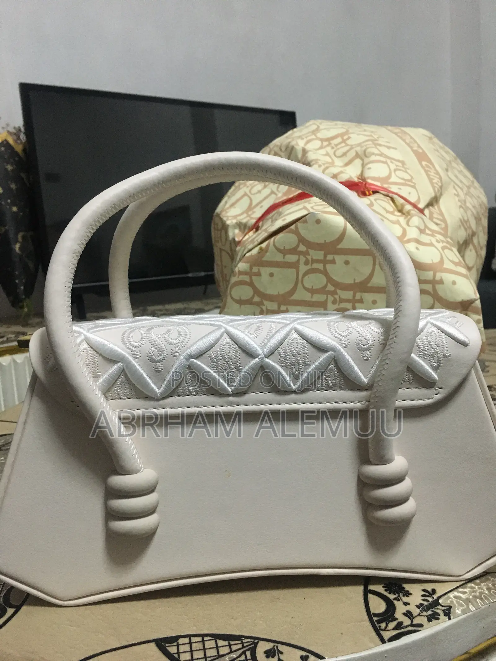 ቦርሳ | Handbag