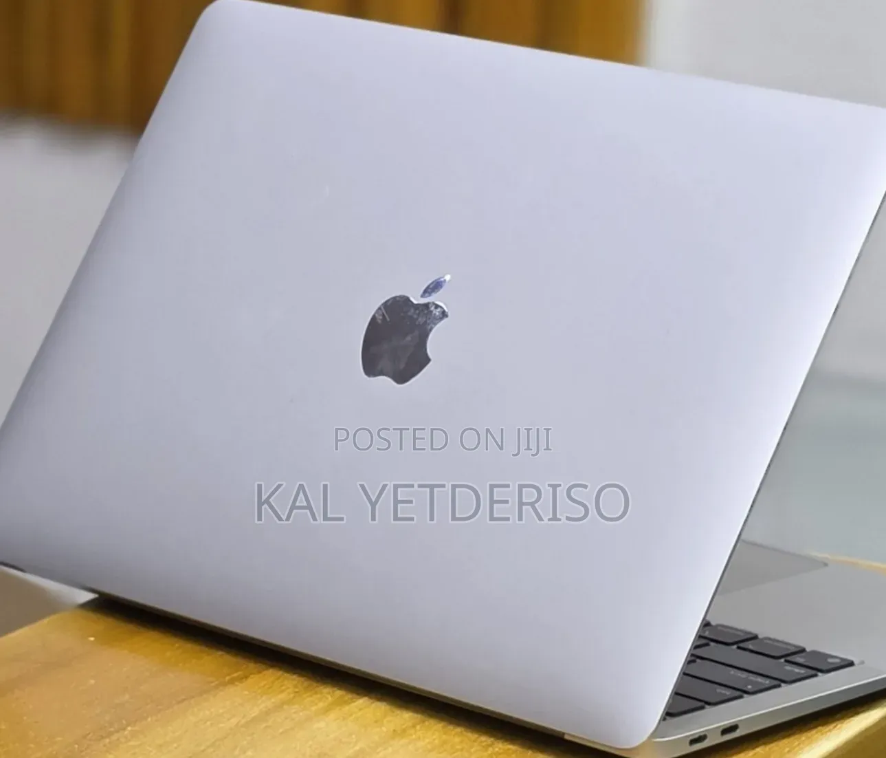 New Laptop Apple MacBook Air 2020 M1 8GB Apple M1 SSD 256GB