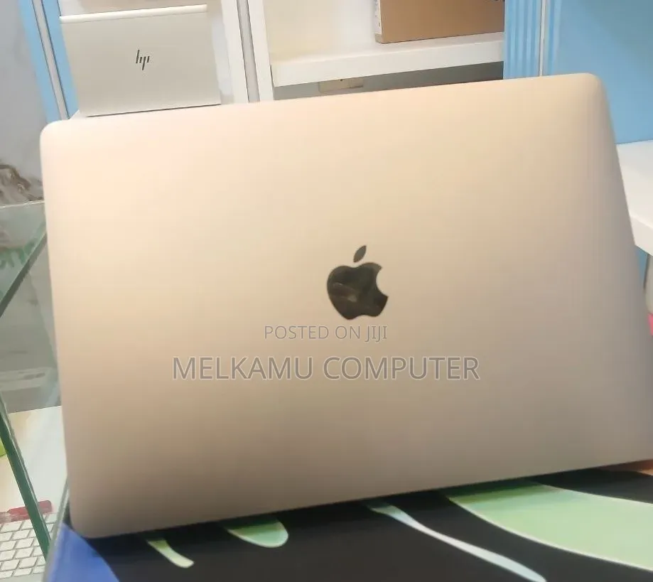 New Laptop Apple MacBook Air 2020 M1 8GB Apple M1 SSD 256GB