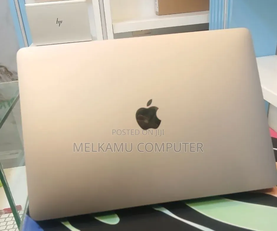 New Laptop Apple MacBook Air 2020 M1 8GB Apple M1 SSD 256GB