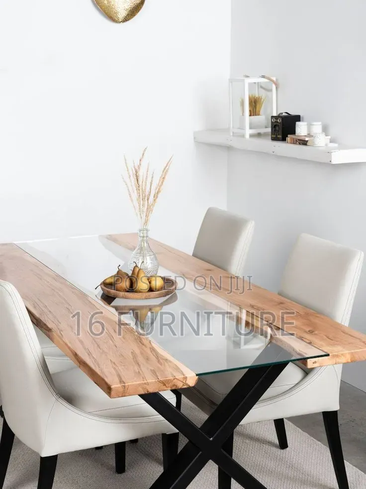 Horizon Glasswood Dinning Table