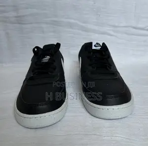 Nike Leather Men Sneakers