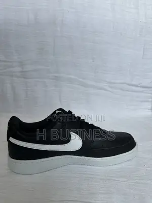 Nike Leather Men Sneakers