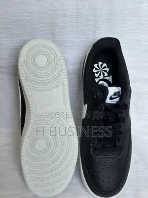 Nike Leather Men Sneakers