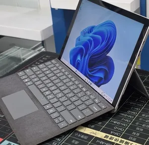 New Laptop Microsoft Surface Pro 7+ 16GB Intel Core i7 SSD 512GB