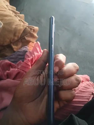 Samsung A10 32 GB Blue