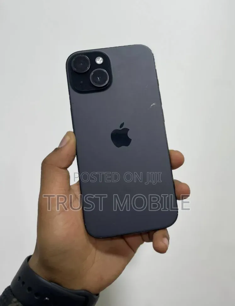 New Apple iPhone 15 128 GB Black