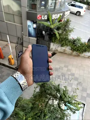 Apple iPhone X 64 GB White