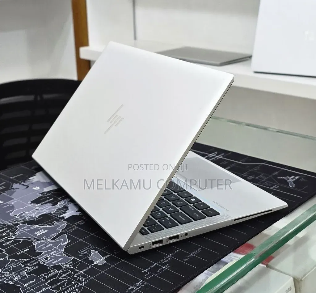 New Laptop HP EliteBook 845 G8 16GB AMD Ryzen 5 SSD 512GB