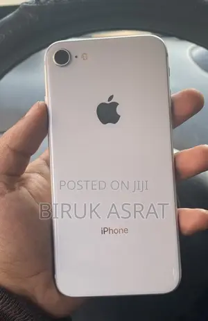 Apple iPhone 8 64 GB White