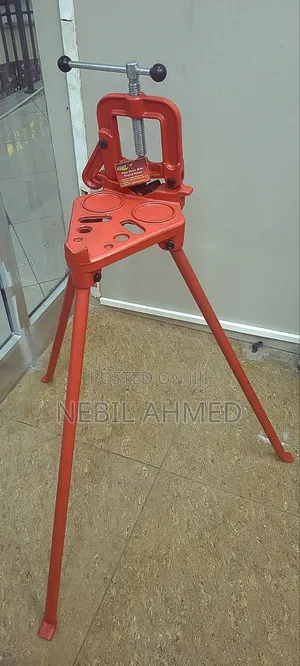 Pipe Vises With Tripod