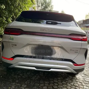 BYD Song Plus 2025 White