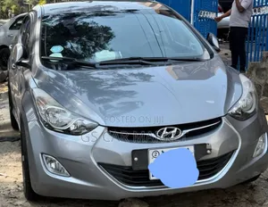 Hyundai Avante 2013 Silver