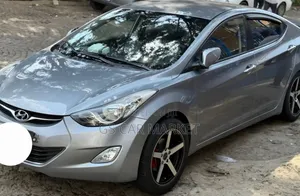 Hyundai Avante 2013 Silver