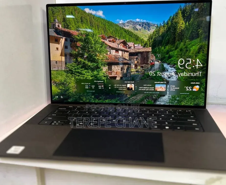 New Laptop Dell XPS 15 32GB Intel Core i7 SSD 512GB