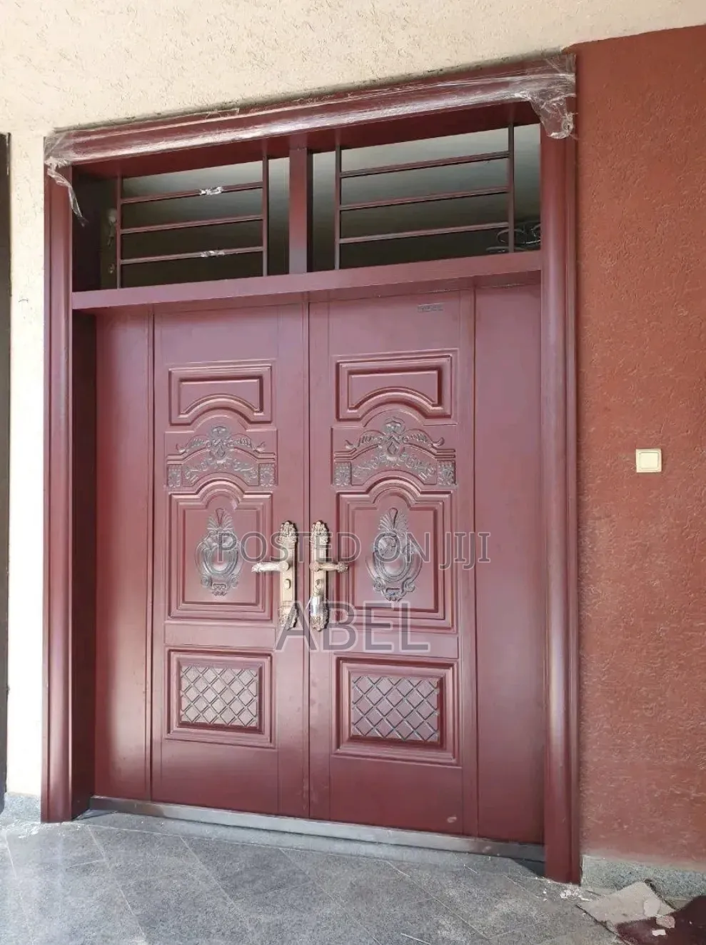 Victor Door – የጥንካሬ ምልክት በቤትዎ መግቢያ