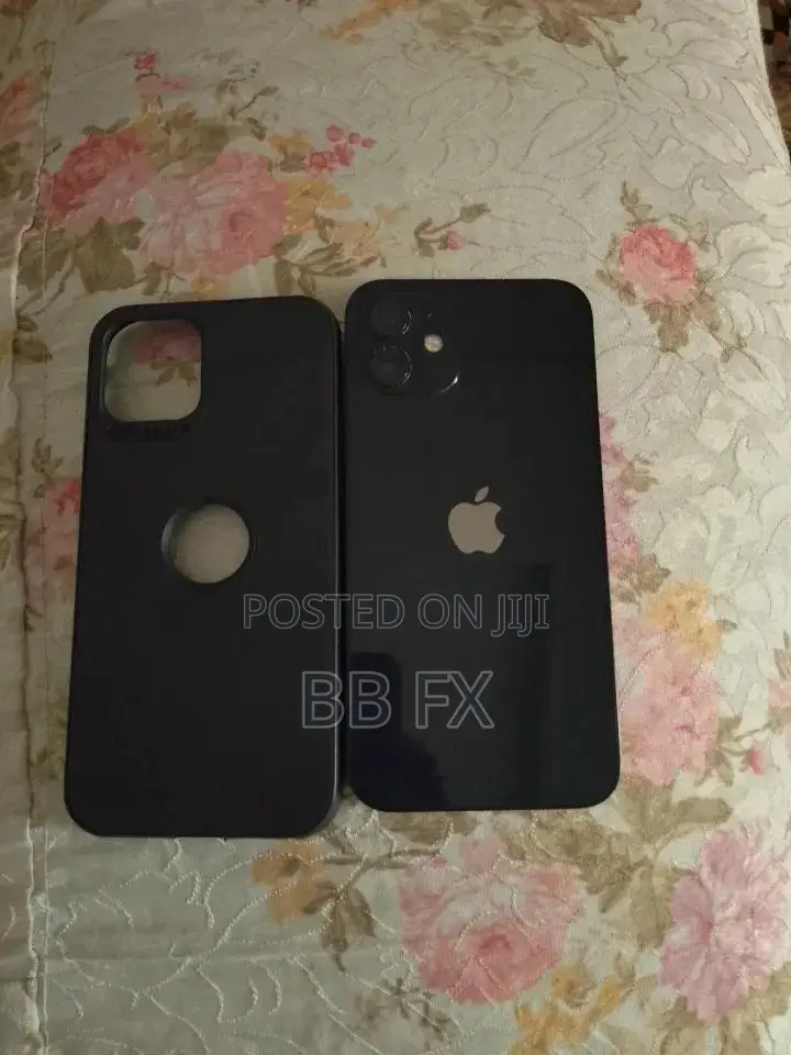 Apple iPhone 12 64 GB Black