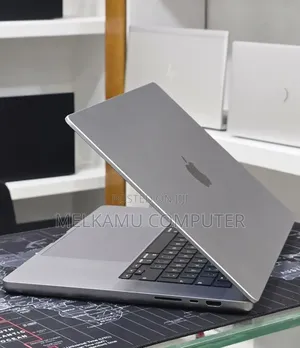 New Laptop Apple MacBook Pro 2021 M1 64GB Apple M1 SSD 1T