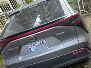 Toyota bZ4X 2023 Silver