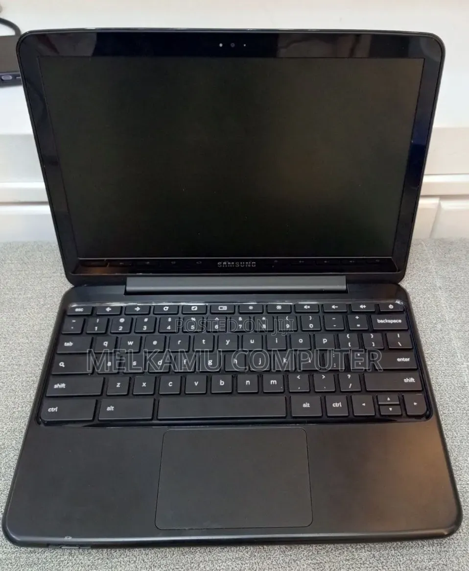 Laptop Samsung Galaxy Book 2 4GB Intel Core i5 HDD 500GB