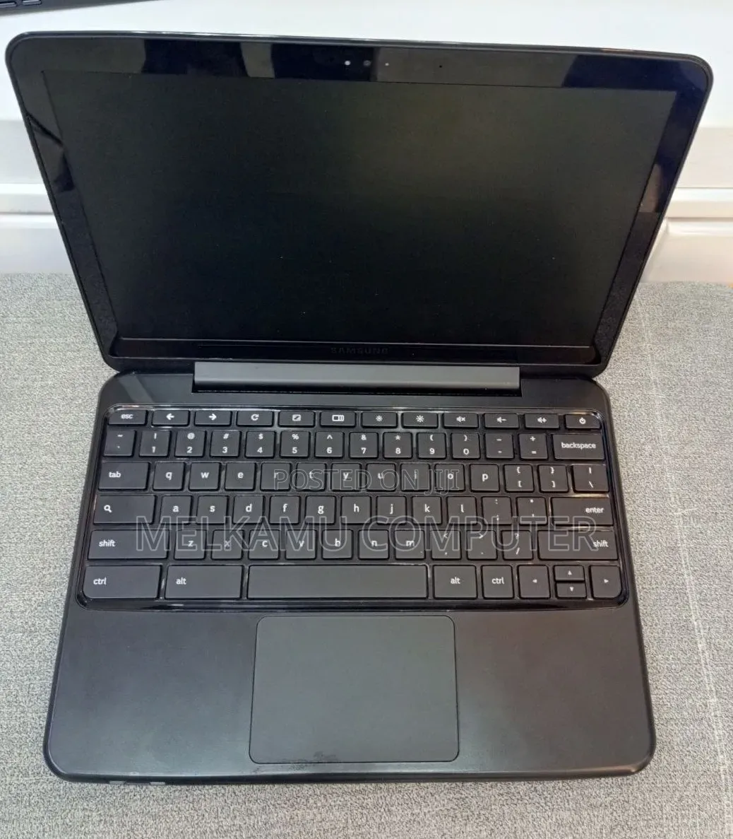 Laptop Samsung Galaxy Book 2 4GB Intel Core i5 HDD 500GB