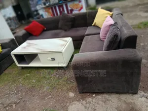 Sofa With Centre Table