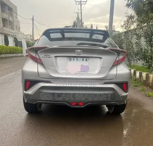 Toyota C-HR 2017 Silver
