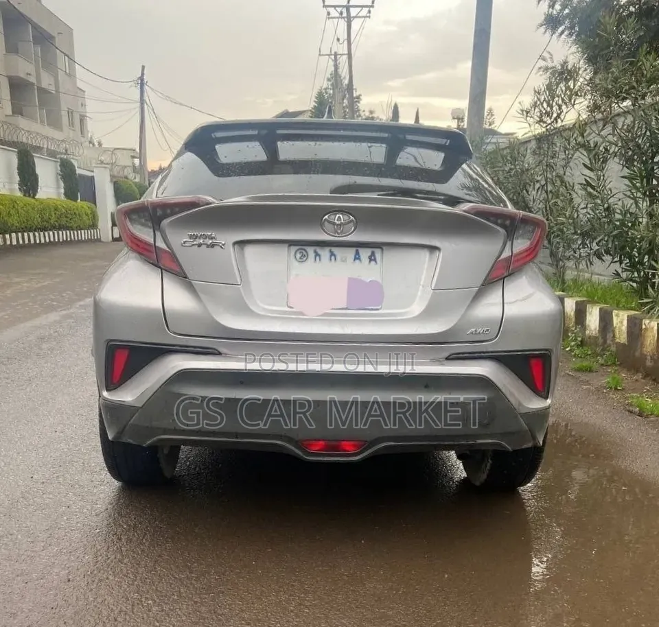 Toyota C-HR 2017 Silver